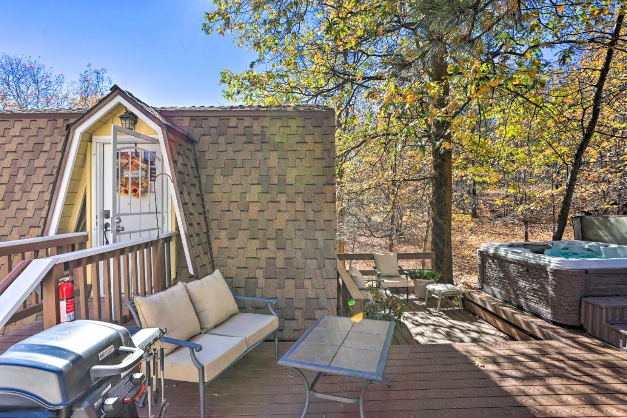 Lake Arrowhead Studio With Private Hot Tub! ภายนอก รูปภาพ
